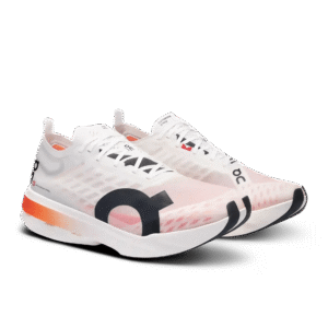 Alternative view of On Running Cloudboom Strike blanc noir